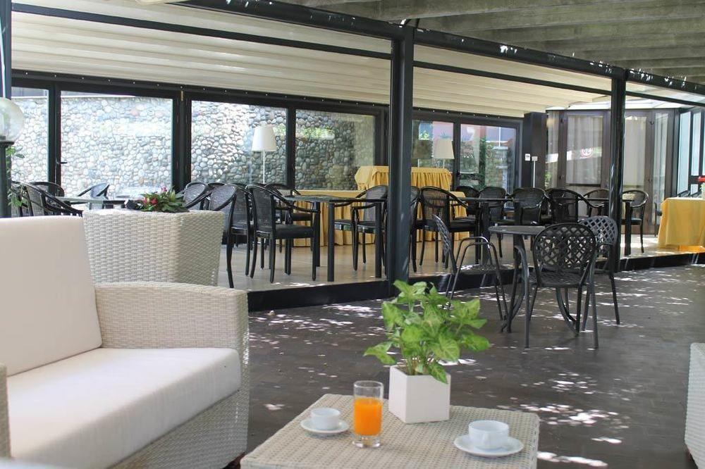 Ih Hotels Milano Eur - Trezzano Sul Naviglio Exterior foto