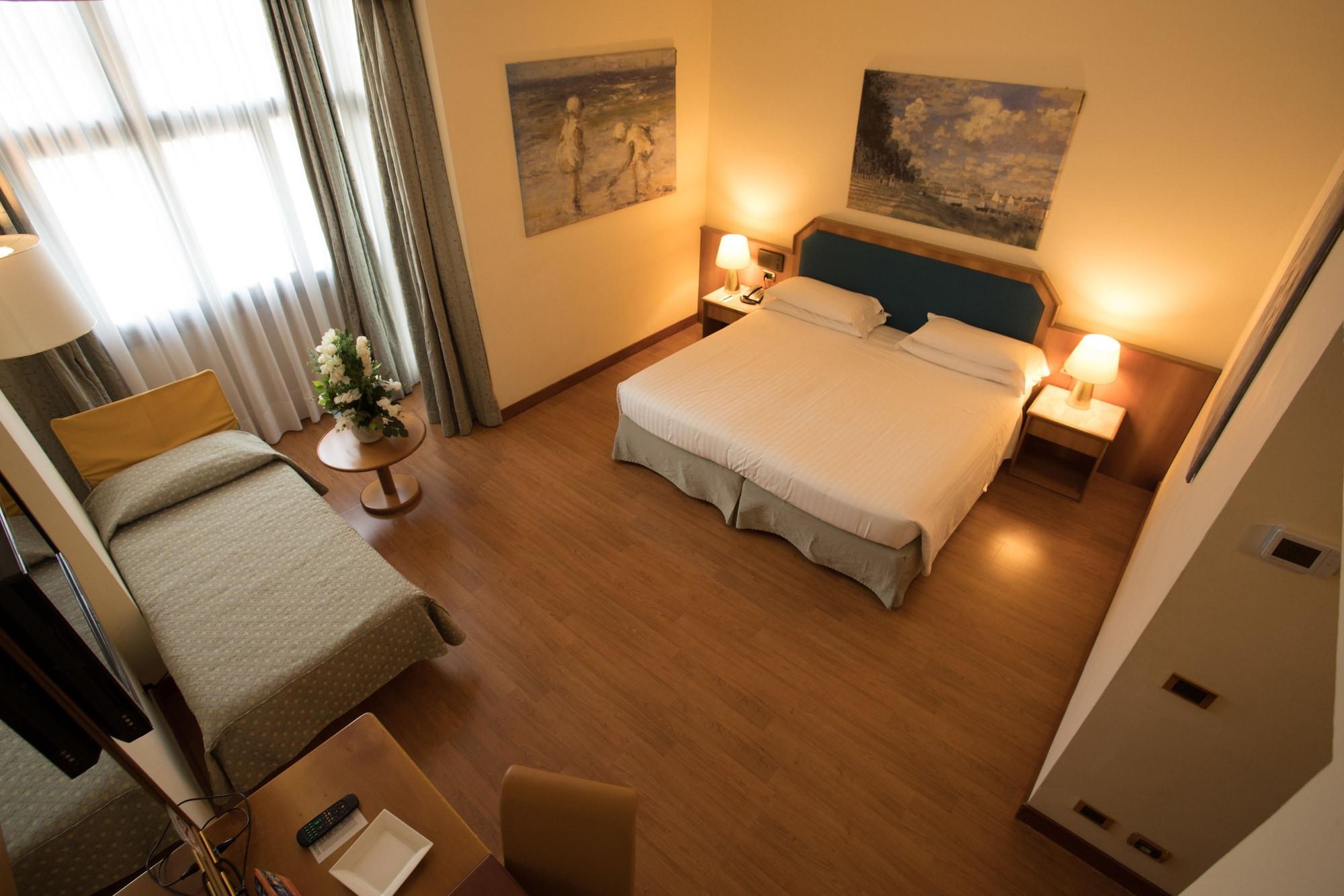 Ih Hotels Milano Eur - Trezzano Sul Naviglio Exterior foto
