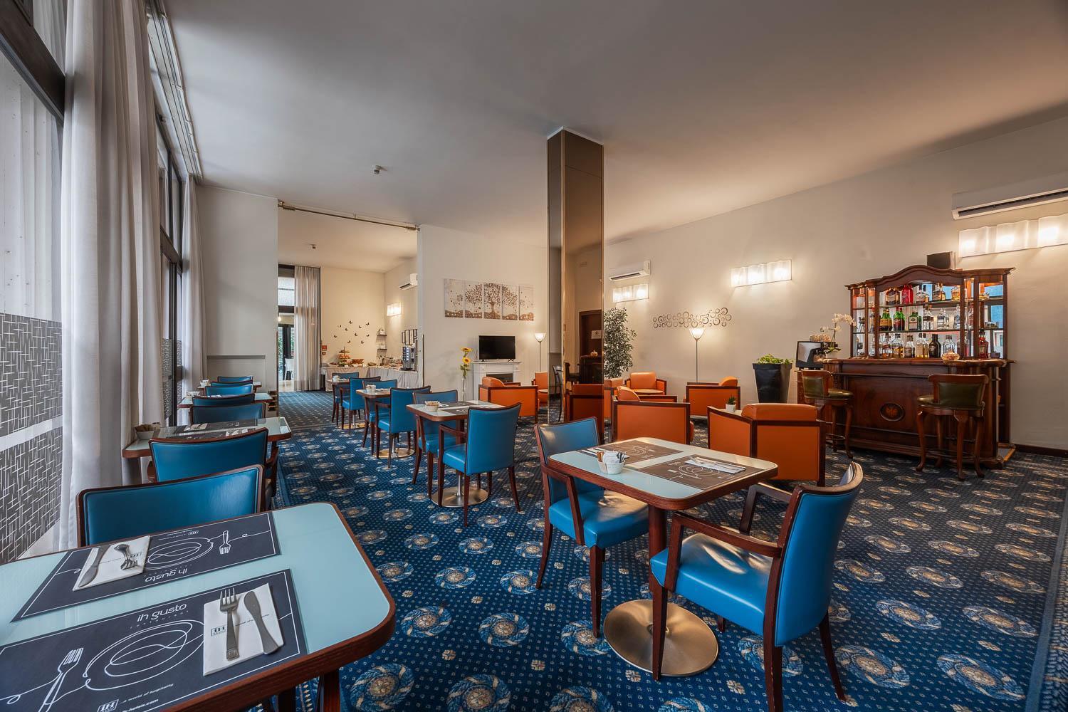 Ih Hotels Milano Eur - Trezzano Sul Naviglio Exterior foto