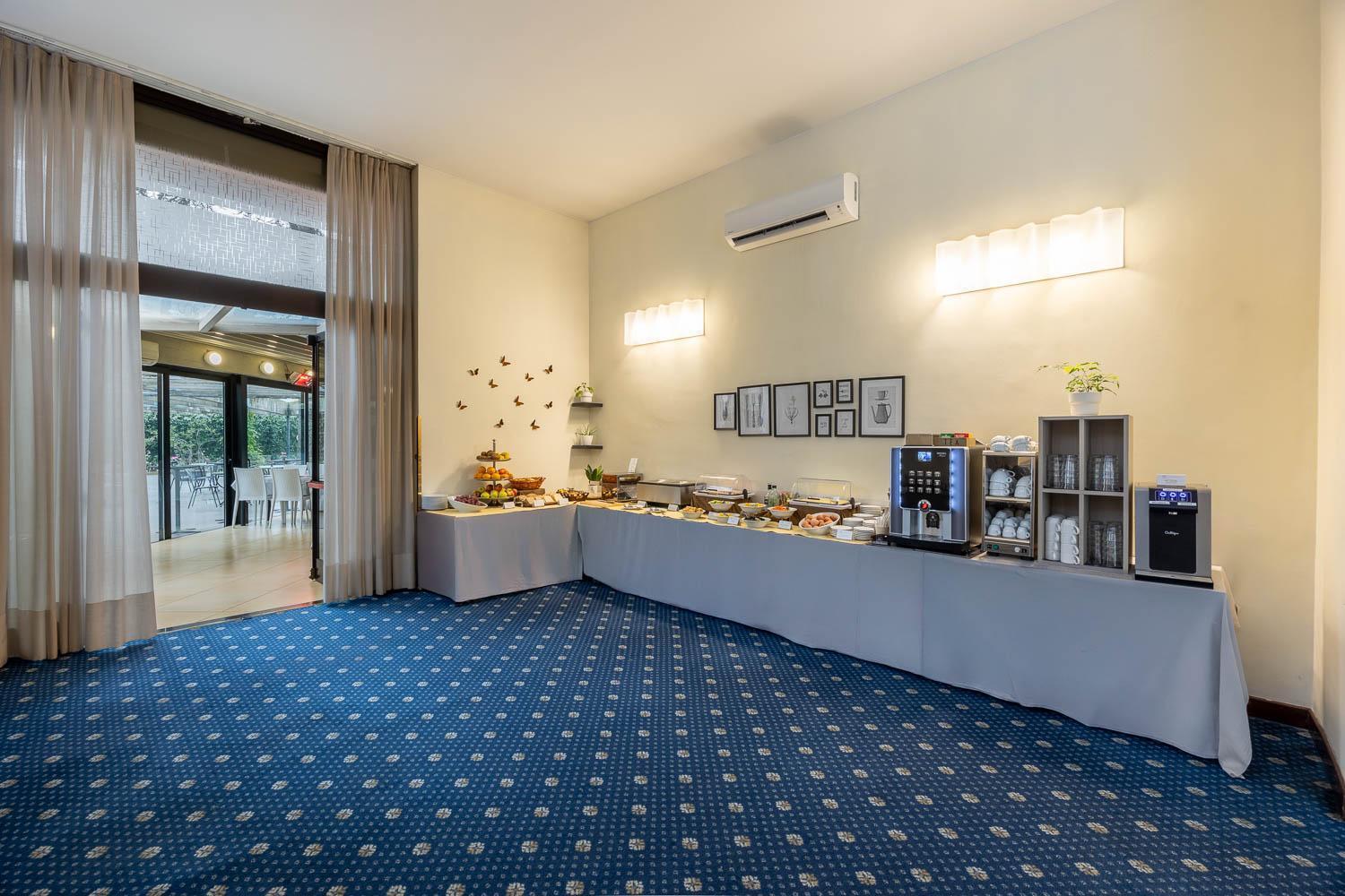 Ih Hotels Milano Eur - Trezzano Sul Naviglio Exterior foto